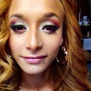 Meet your Posher, Naisha